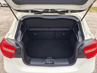 Mercedes-Benz A 180 2015 1.6 109HP Auto PANORAMIC ROOF-thumb-6