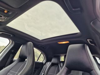 Mercedes-Benz A 180 2015 1.6 109HP Auto PANORAMIC ROOF-thumb-14