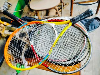 7 rackets of tennis.
