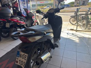 Honda SH 150i 2005-thumb-3