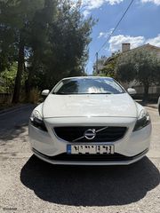 Volvo V40 2015