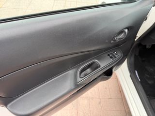 Nissan Note 2014 1.2 80HP-thumb-12