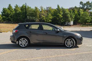 Mazda 3 2011-thumb-5