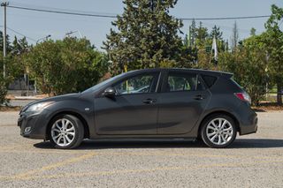Mazda 3 2011-thumb-4