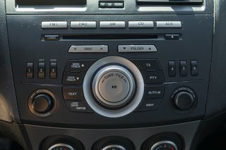 Mazda 3 2011-thumb-15