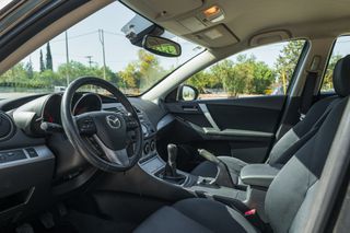 Mazda 3 2011-thumb-19