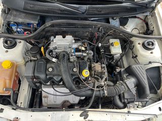 Ford Escort 2002 VAN-thumb-9