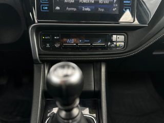 Toyota Auris 2016 Turbo Edition-S-thumb-25