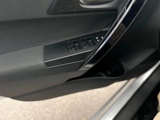 Toyota Auris 2016 Turbo Edition-S-thumb-16
