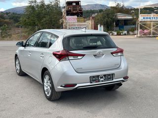 Toyota Auris 2016 Turbo Edition-S-thumb-10