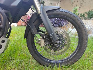 Triumph Tiger 800 XC 2011-thumb-2