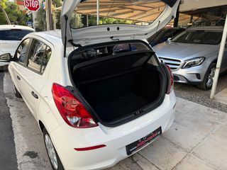 Hyundai i 20 2013 1.3 86hp-thumb-10