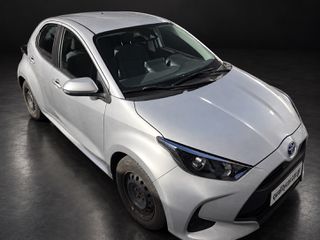 Toyota Yaris 2024 1.5 hybrid automatic Από ιδιώτη  σέρβις στην αντιπροσω-thumb-2