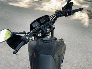 Yamaha XT 600E 2002 XT 600E-thumb-1