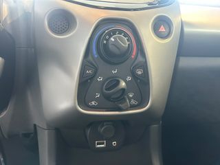 Toyota Aygo 2018 FULL EXTRA 2 ΧΡΟΝΙΑ ΕΓΥΥΗΣΗ-thumb-28