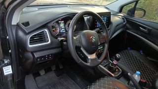 Suzuki SX4 S-Cross 2023 GL PLUS-thumb-4