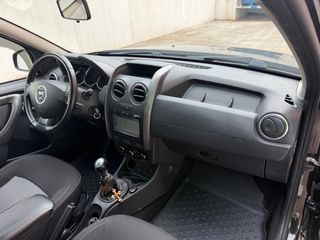 Dacia Duster 2016 PRESTIGE FULL EXTRA-thumb-9