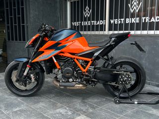 KTM 1290 Super Duke R 2021 Gen.3-thumb-6
