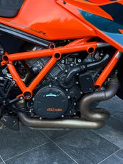 KTM 1290 Super Duke R 2021 Gen.3-thumb-40