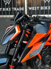 KTM 1290 Super Duke R 2021 Gen.3-thumb-12