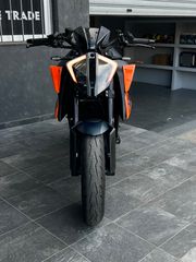 KTM 1290 Super Duke R 2021 Gen.3-thumb-15