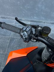 KTM 1290 Super Duke R 2021 Gen.3-thumb-23