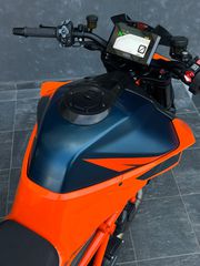 KTM 1290 Super Duke R 2021 Gen.3-thumb-26