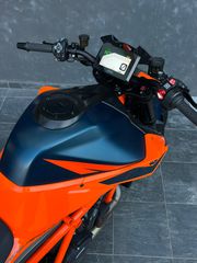 KTM 1290 Super Duke R 2021 Gen.3-thumb-32