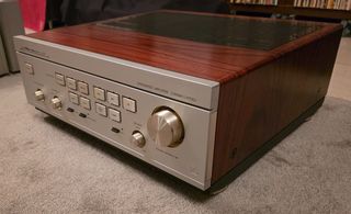 Luxman L-570X's ολοκληρωμένος ενισχυτής τάξης A