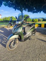 Piaggio Beverly 300 2023 HPE-thumb-1