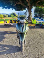 Piaggio Beverly 300 2023 HPE-thumb-2