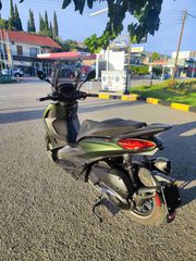 Piaggio Beverly 300 2023 HPE-thumb-4
