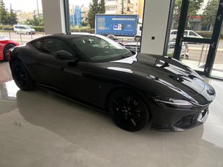 Ferrari Roma 2020-thumb-4