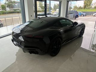 Ferrari Roma 2020-thumb-8