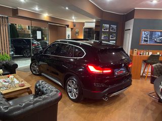 Bmw X1 2020 !! 4X4 - PLUG-IN / PANORAMA / CAMERA / AMBIEND  LIGHT !!-thumb-1
