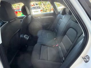 Audi Q3 2017 2,0 DIESEL KLIMA-thumb-13