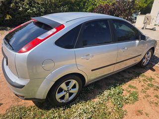 Ford Focus 2006-thumb-3