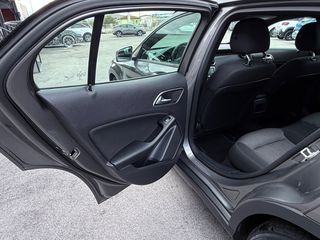 Mercedes-Benz GLA 180 2017 GLA 180 7-G DCT INTUITION-thumb-62