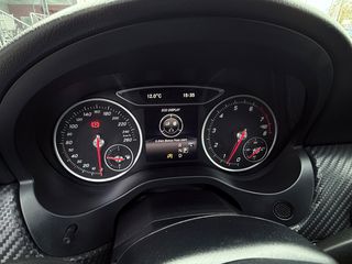 Mercedes-Benz GLA 180 2017 GLA 180 7-G DCT INTUITION-thumb-35