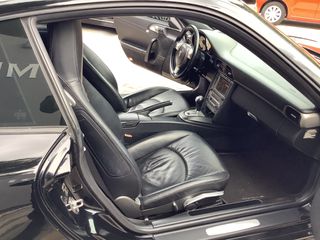 Porsche 911 2005 997 CARRERA-thumb-16