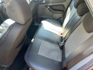 Ford Focus 2009 HATCHBACK-thumb-8