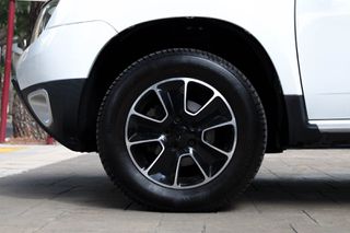 Dacia Duster 2017 1.2 TCe 125hp Black Shadow  (ΔΕΡΜΑ-ΘΕΡΜΑΙΝΟΜΕΝΑ)-thumb-5