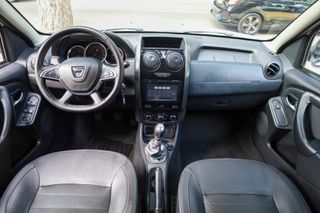 Dacia Duster 2017 1.2 TCe 125hp Black Shadow  (ΔΕΡΜΑ-ΘΕΡΜΑΙΝΟΜΕΝΑ)-thumb-2
