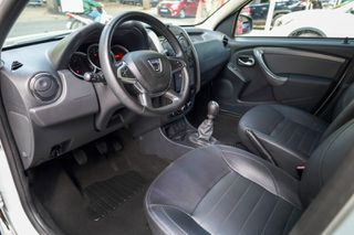 Dacia Duster 2017 1.2 TCe 125hp Black Shadow  (ΔΕΡΜΑ-ΘΕΡΜΑΙΝΟΜΕΝΑ)-thumb-12