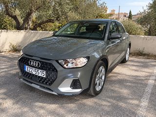 Audi A1 2023 Allstreet 35 TFSI S tronic 1.5