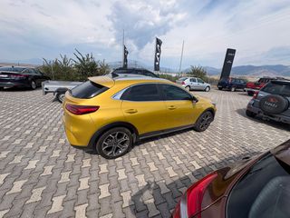Kia XCeed 2020-thumb-9