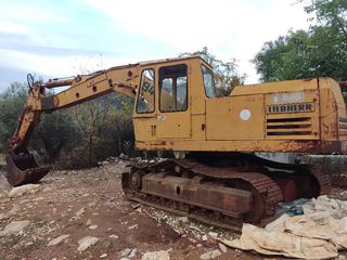 Tracked Excavator Liebherr 2000