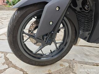 Yamaha XMAX 300 2020-thumb-22