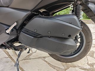 Yamaha XMAX 300 2020-thumb-24