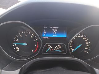 Ford Focus 2017 st line 182ps 1500cc euro 6-thumb-32